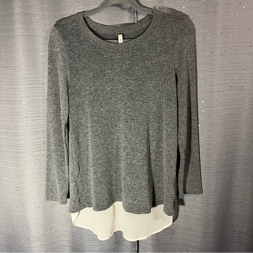 Gilli Long Sleeve‎ Open Back Top